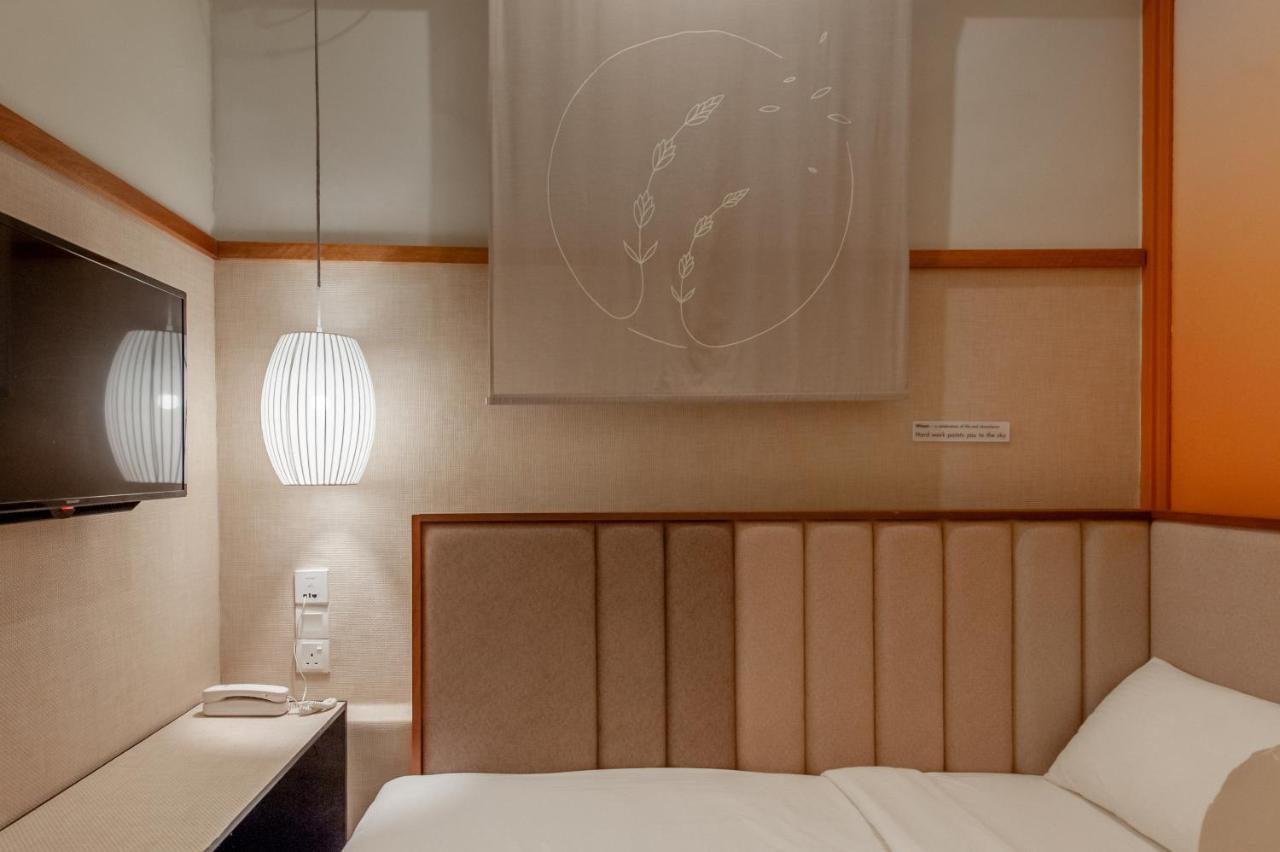 Bunk & Bilik Hotel Sri Petaling Kuala Lumpur Extérieur photo